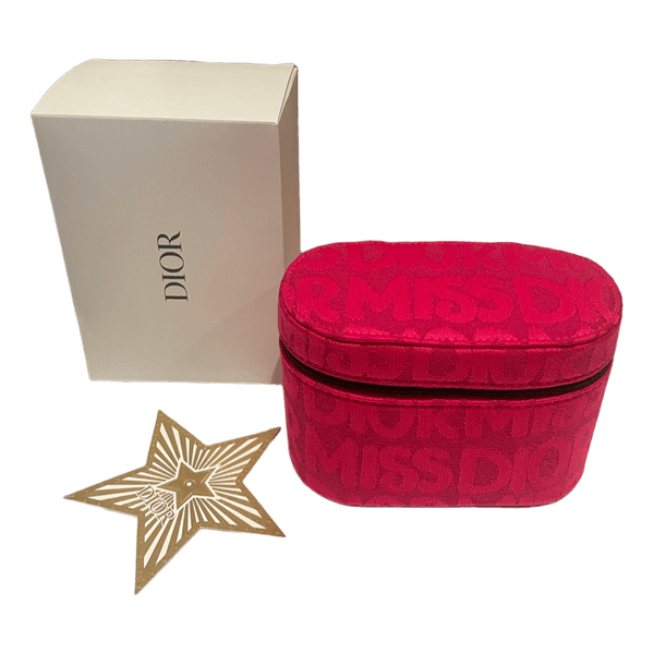 Dior ” Miss Dior ” uusi meikkilaukku