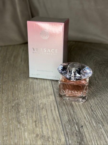 Versace Bright Crystal perfume