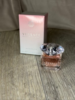 Versace Bright Crystal perfume