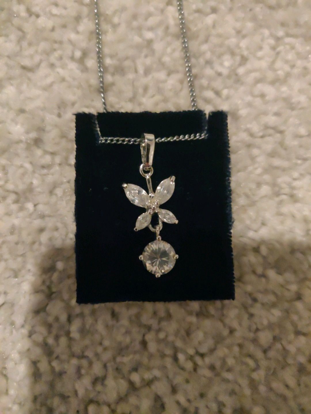 Kultajousi jewelry