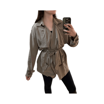 Beige vyöllinen trenssitakki