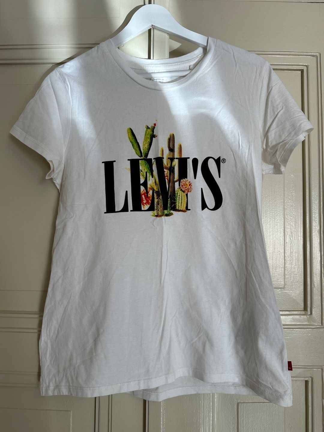Levi’s top