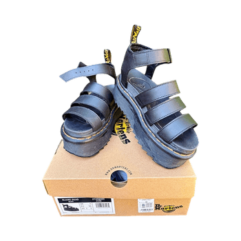 Dr. Martens -sandaalit