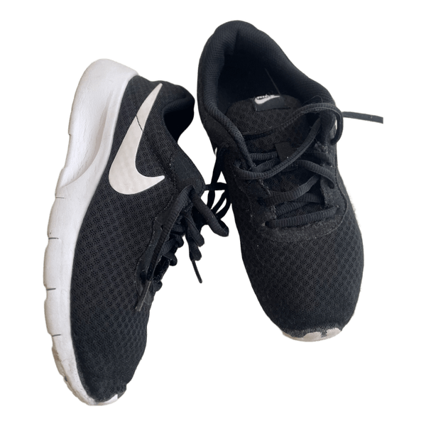 Nike lenkkarit koko 36,5 pohjalliset 23,5cm