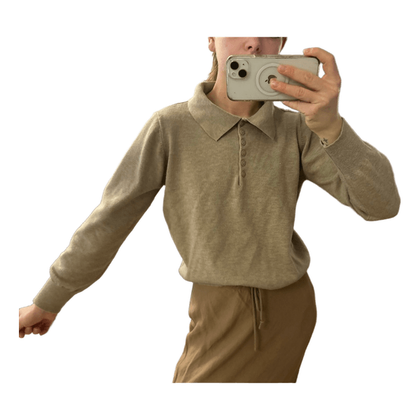 Beige strikket polotrøje