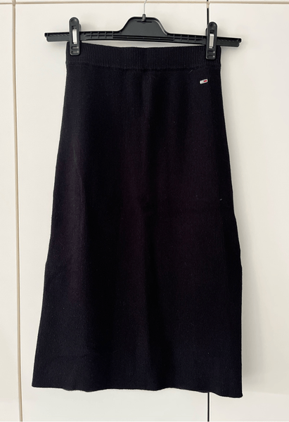 Ribbed Knit Skirt