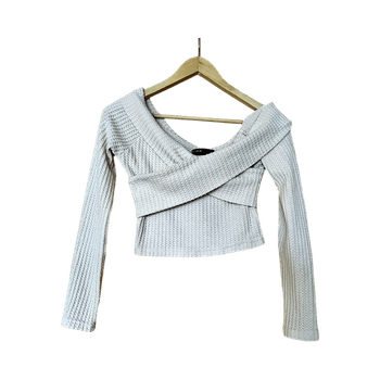 beige off-shoulder neulepusero