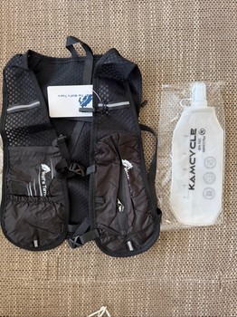 Black hydration running vest