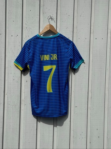 Vini JR pelipaita