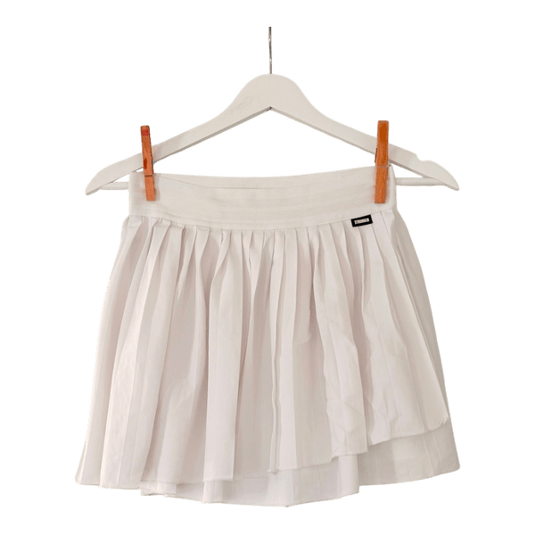 White pleated tennis skirt