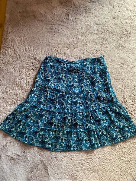 Blue floral tiered mini skirt