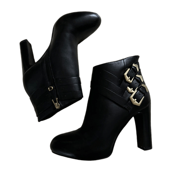 Guess boots