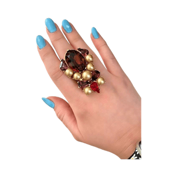 Burgundy gem gold ring