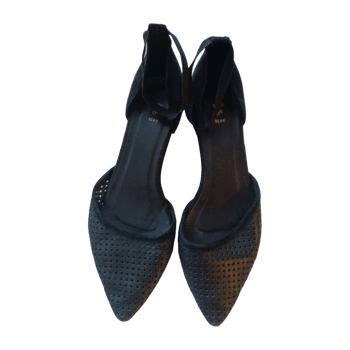 Shoe the bear heels