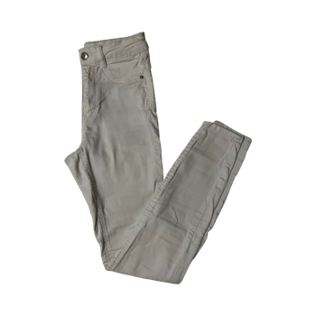 Valkoiset skinny-farkut