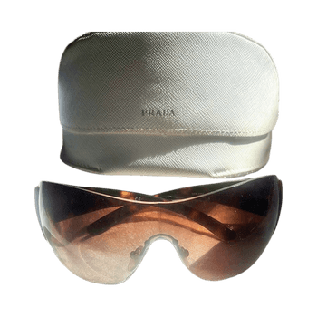 Prada aurinkolasit