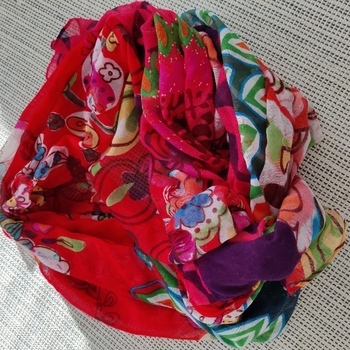 Desigual Värikäs kukkahuivi