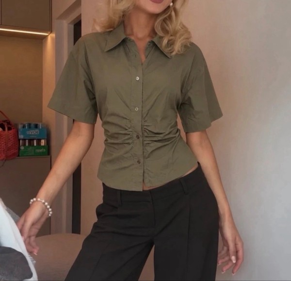 Olive short sleeve ruched shirt