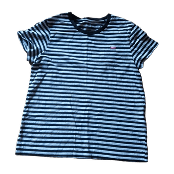 Levi’s top