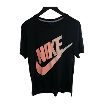 Nike top