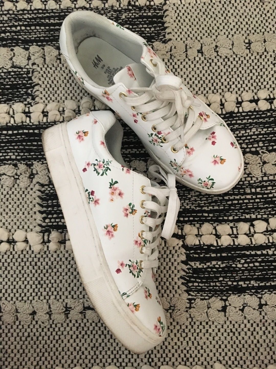 H&m sneakers