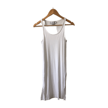 Nu-in dress