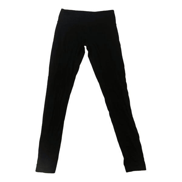 Mustat leggingsit