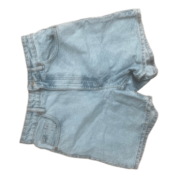 Lyseblå denimshorts