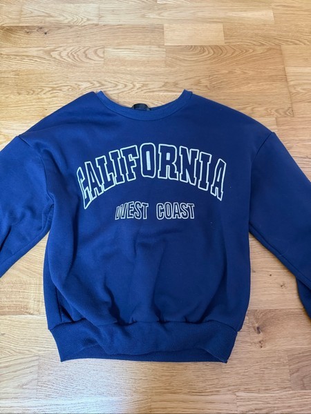 Navy California sweatshirt
