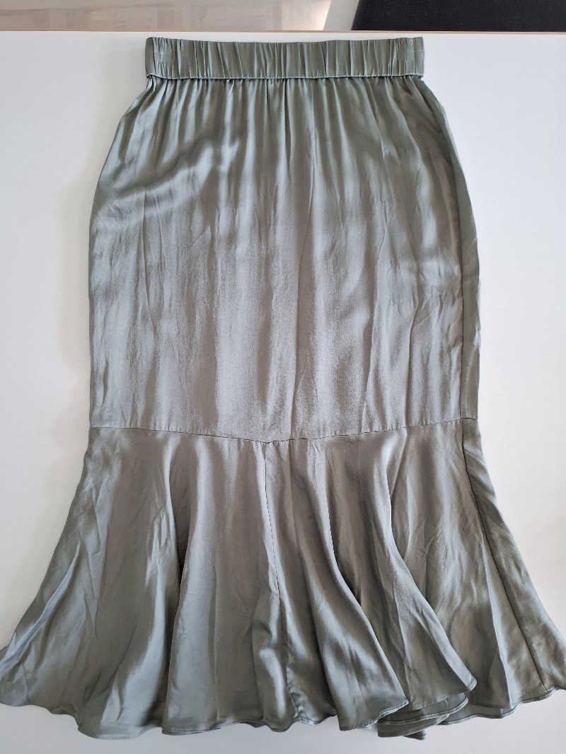 ARKET pistacchio/sage silk mermaid skirt