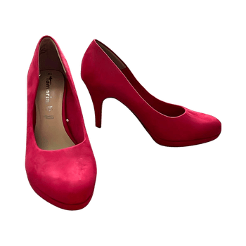 Pink high heels