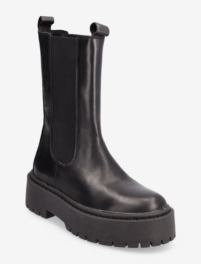 Long boot