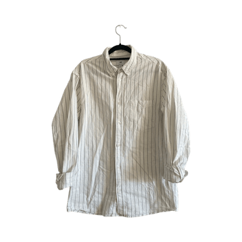 raidallinen kauluspaita