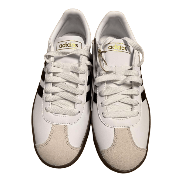 Adidas kedai