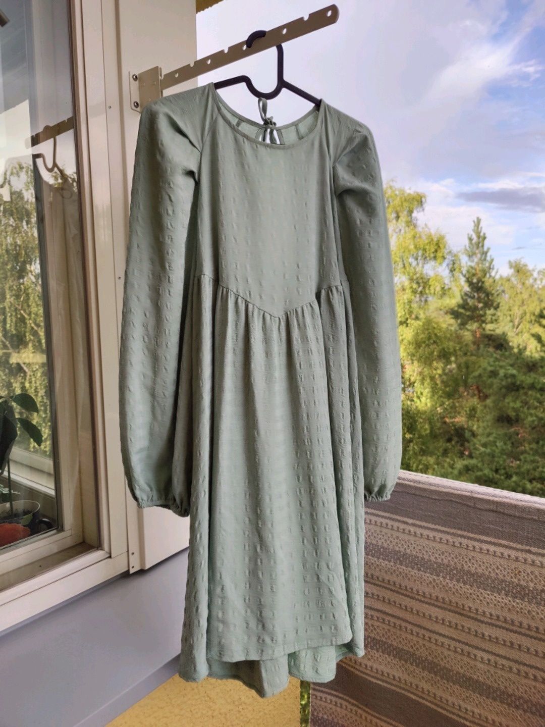 Now & classic dress