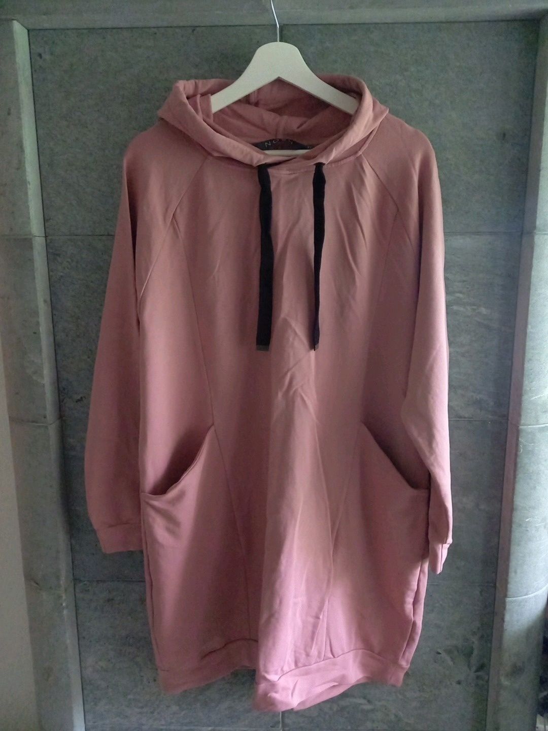 Nosh hoodie