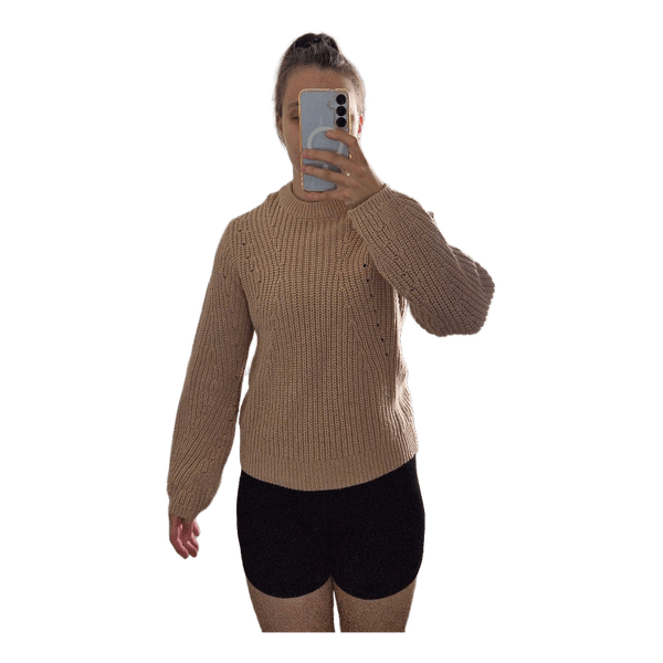 Beige neulottu pusero