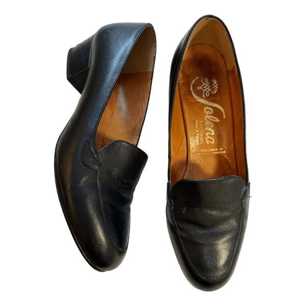 Mustat nahkaiset vintage loaferit