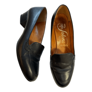 Mustat nahkaiset vintage loaferit