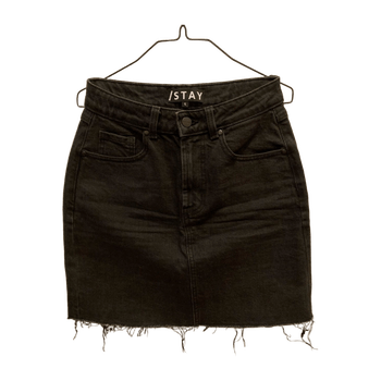 Stay skirt