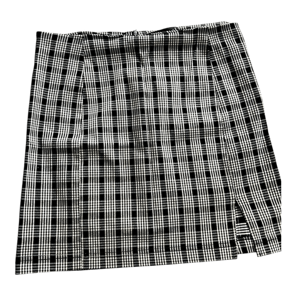 Black plaid mini skirt