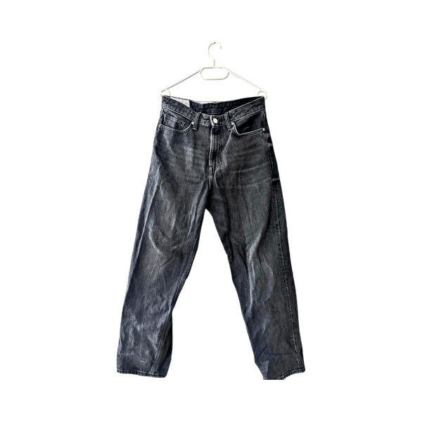 Mustat Loose fit farkut