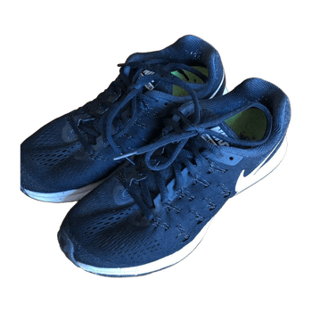 Nike sports shoes