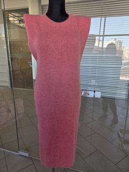 Pink knitted midi dress