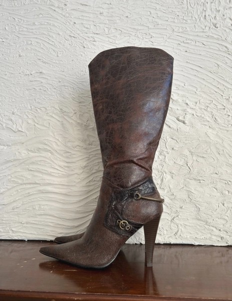 Knee Lenght Brown Leather Boots / Size 38