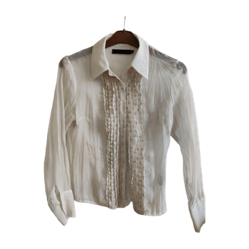 B.young blouse