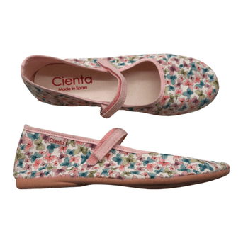 Ballet flats