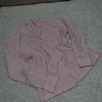 Vaaleanpunainen kauluspaita