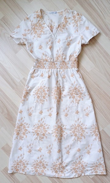 Minimalistho dress.