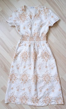Minimalistho dress.